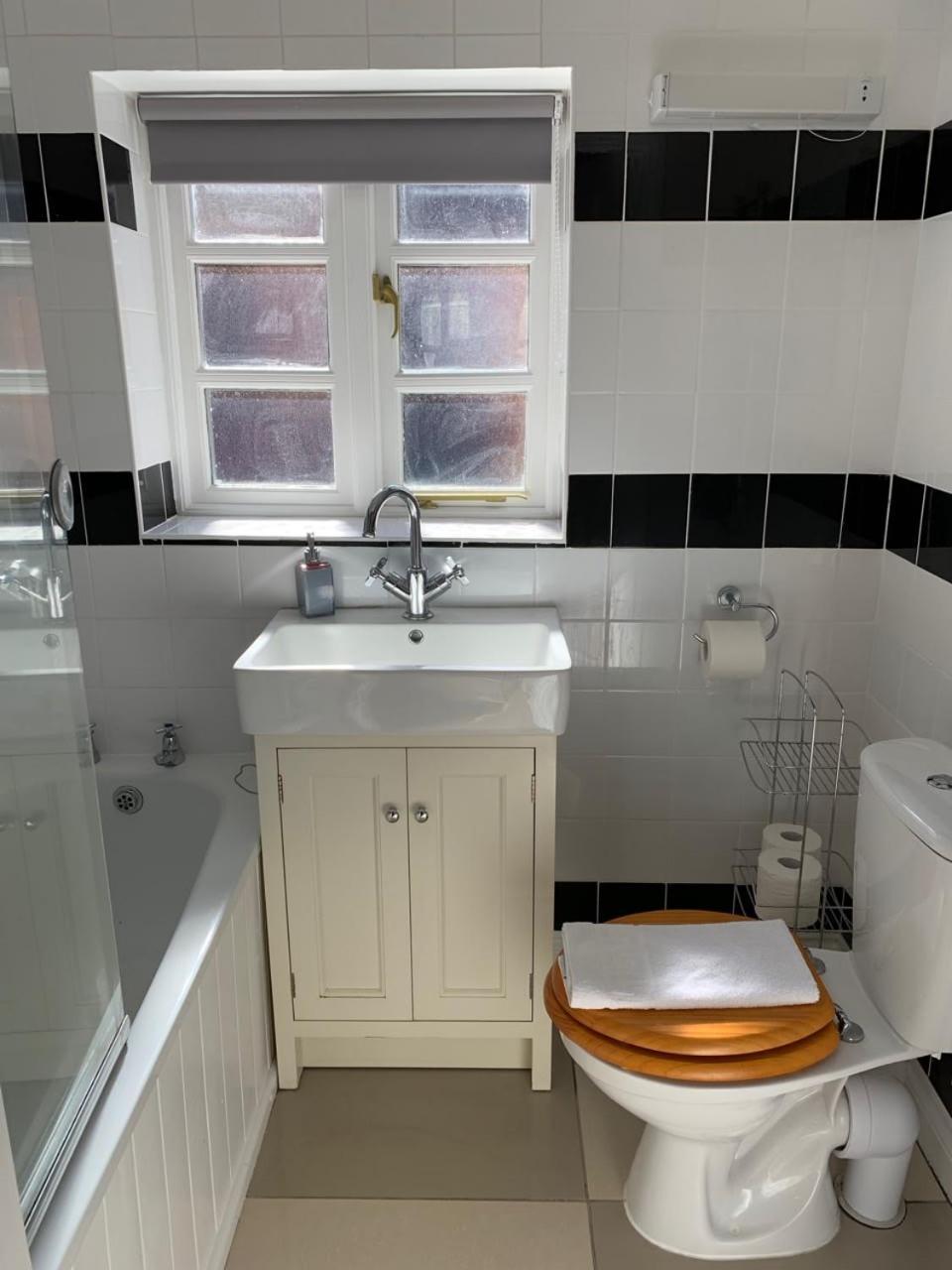 Ashbrook Lewis - Two Bedroom, Two Bathroom Cottage Nr Harwell Oxford Didcot Dış mekan fotoğraf